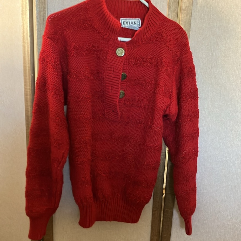 FINAL MARKDOWN Evian Red Sweater with Rich Knit Texture small